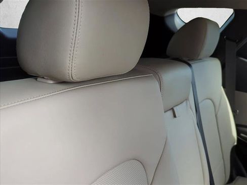 Used 2018 Hyundai Santa Fe Sport w/ 2.4L Tech Package 04 FWD image 21