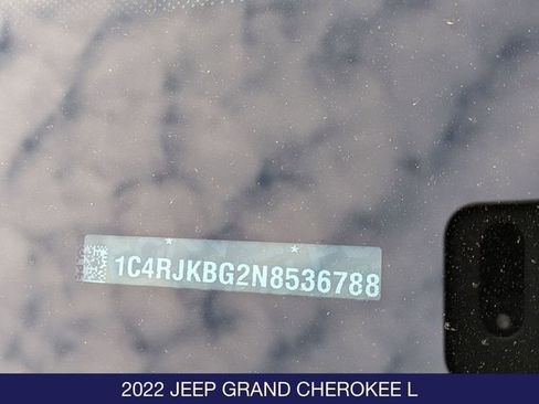 Used 2022 Jeep Grand Cherokee L Limited AWD/4WD image 29