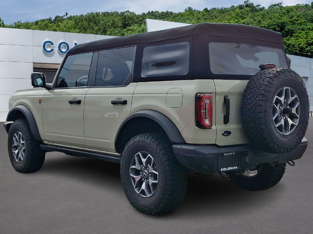 Used 2025 Ford Bronco Badlands AWD/4WD image 4