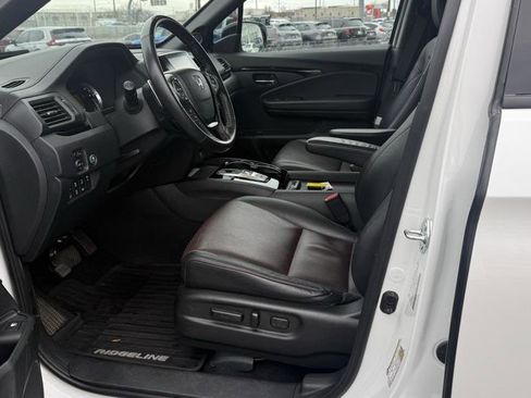 Certified 2021 Honda Ridgeline Black Edition image 17