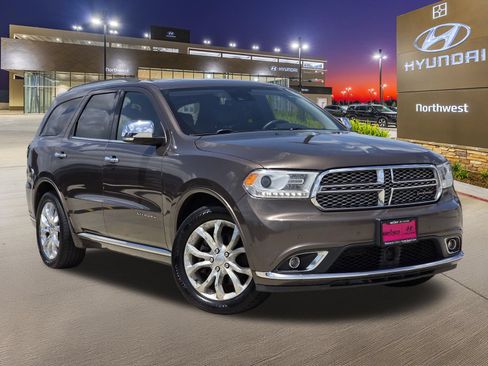 Used 2018 Dodge Durango Citadel w/ Technology Group RWD image 3