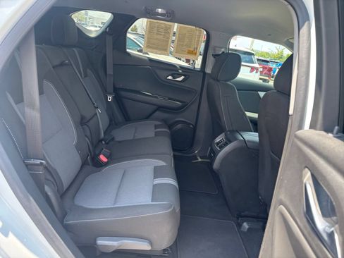 Used 2025 Chevrolet Blazer LT FWD image 26