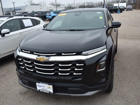 Used 2025 Chevrolet Equinox LT FWD image 8