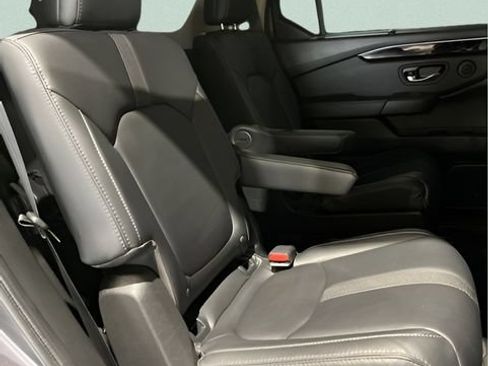 Used 2023 Honda Pilot EX-L image 42