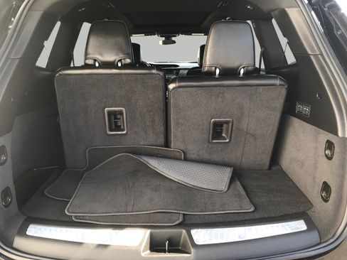 Certified 2025 Cadillac XT6 Premium Luxury image 12