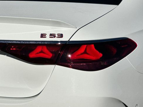 New 2026 Mercedes-Benz E 53 AMG e 4MATIC Sedan image 13