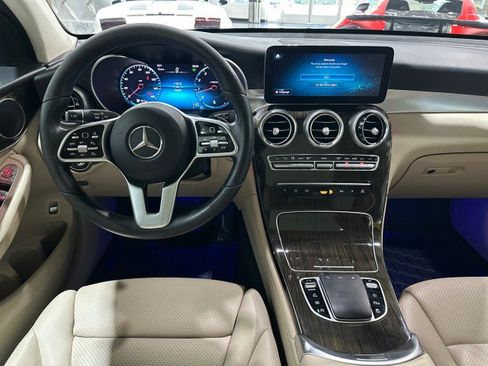 Used 2021 Mercedes-Benz GLC 300 w/ Premium Package image 36
