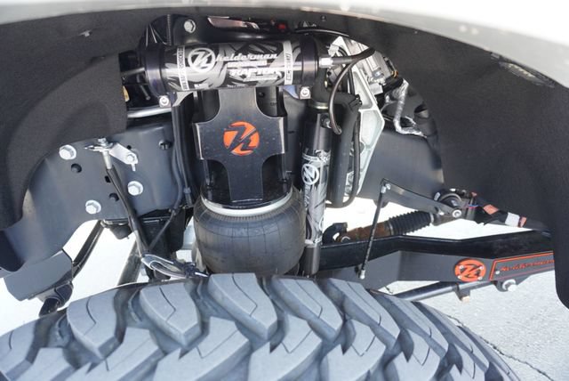 Used 2025 Ford F450 Platinum w/ FX4 Off-Road Package AWD/4WD image 19