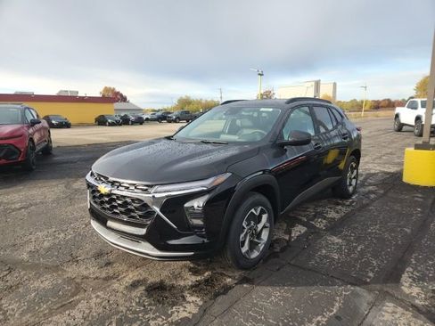 New 2026 Chevrolet Trax LT w/ Driver Confidence Package image 23