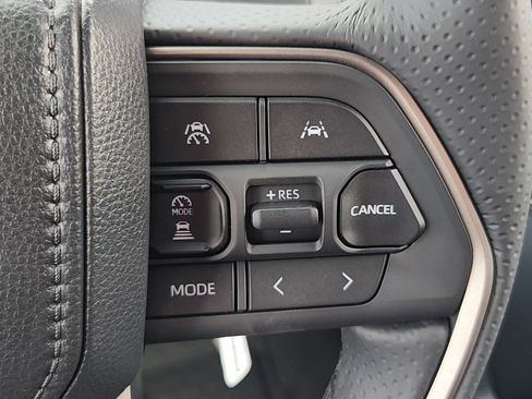 New 2026 Toyota 4Runner TRD Off-Road Premium AWD/4WD image 12