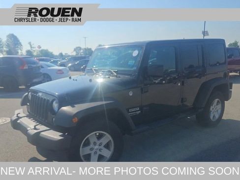 Used 2018 Jeep Wrangler Unlimited Sport S AWD/4WD image 1