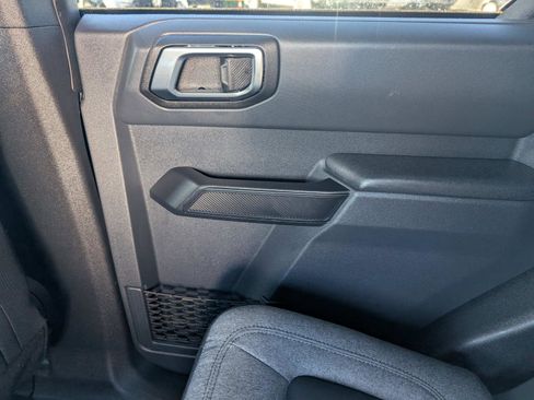 Certified 2025 Ford Bronco Big Bend image 12