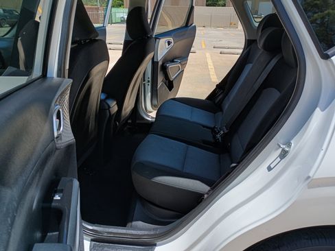 Used 2020 Kia Soul LX image 12