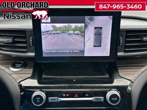 Used 2022 Ford Explorer Limited w/ Equipment Group 301A image 18