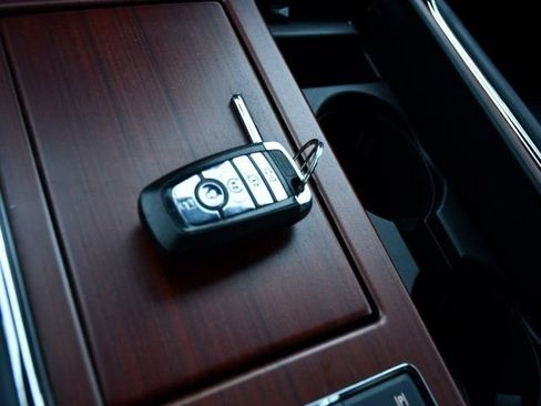 Used 2023 Lincoln Navigator L Reserve image 16