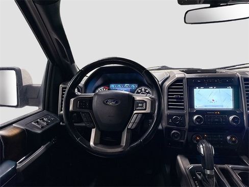 Used 2018 Ford F150 Limited image 22