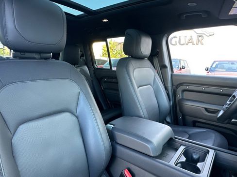 Used 2024 Land Rover Defender 130 Outbound image 31