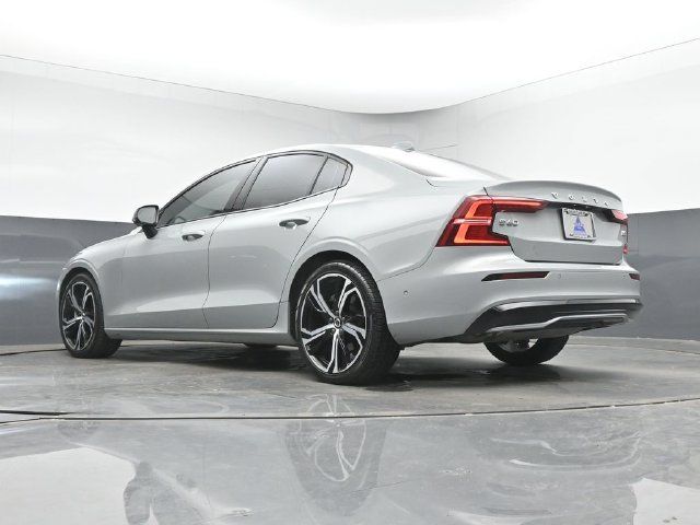 Used 2025 Volvo S60 B5 Plus FWD image 41