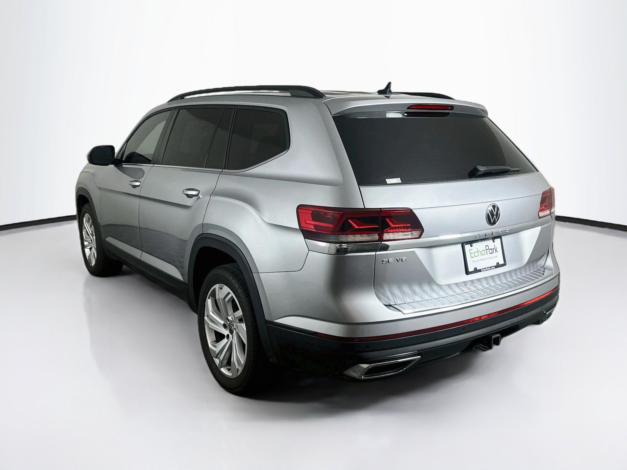 Used 2021 Volkswagen Atlas SE w/ Towing Package FWD image 5