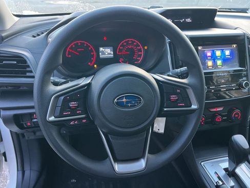 Used 2017 Subaru Impreza 2.0i Premium image 14