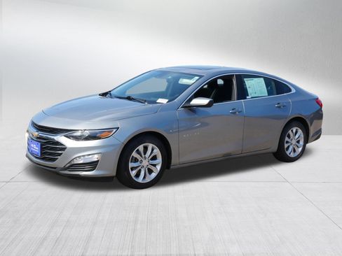 Used 2024 Chevrolet Malibu LT FWD image 3
