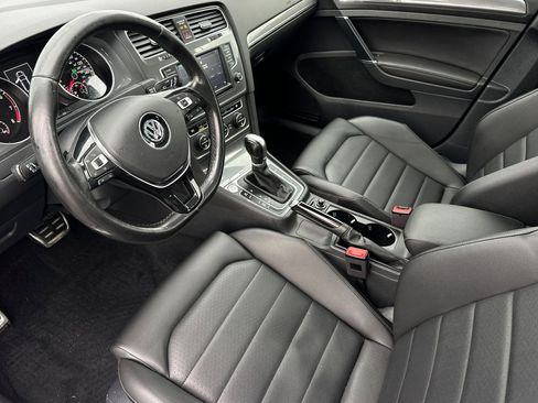 Used 2017 Volkswagen Golf Alltrack SEL image 10