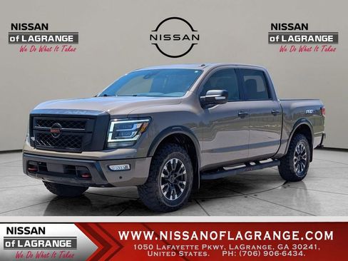 Used 2021 Nissan Titan PRO-4X w/ Pro-4x Convenience Package AWD/4WD image 1