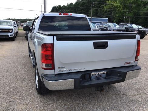 Used 2010 GMC Sierra 1500 SLE w/ Power Pack Plus RWD image 12