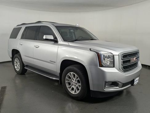 Used 2017 GMC Yukon SLE AWD/4WD image 2