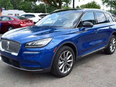 Used 2021 Lincoln Corsair FWD w/ Premium Package image 2