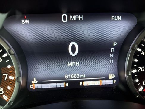 Used 2021 Jeep Renegade Limited image 3