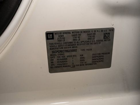 Used 2017 Chevrolet Silverado 1500 LT w/ All Star Edition image 18