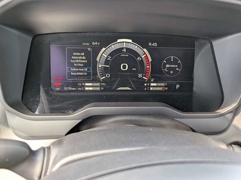 Used 2025 Toyota Tundra Platinum AWD/4WD image 23