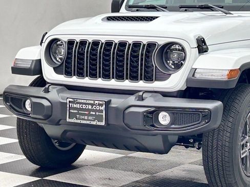 New 2025 Jeep Gladiator Sport image 5
