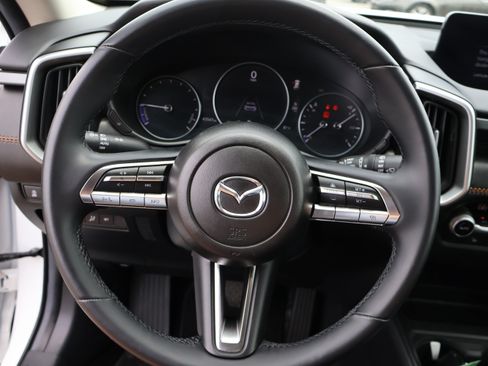Used 2025 MAZDA CX-50 AWD 2.5 Hybrid w/ Premium Pkg image 37