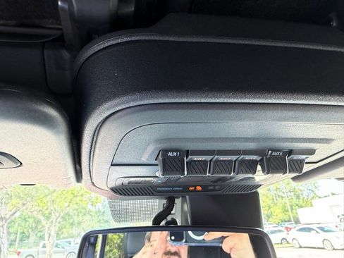 Used 2023 Ford Bronco Badlands AWD/4WD image 14