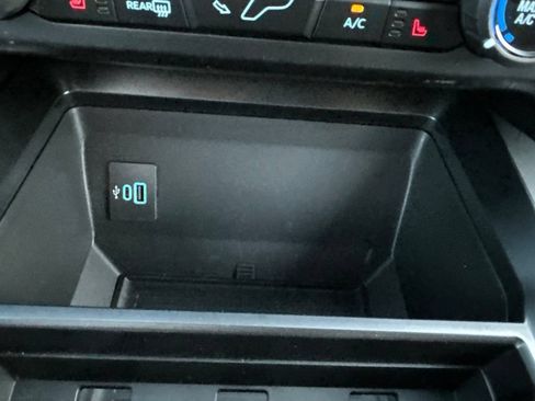 Used 2026 Ford F350 XLT w/ XLT Premium Package AWD/4WD image 31