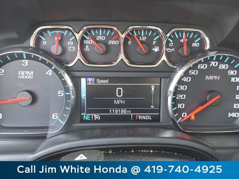 Used 2018 Chevrolet Silverado 1500 LT w/ All Star Edition image 31