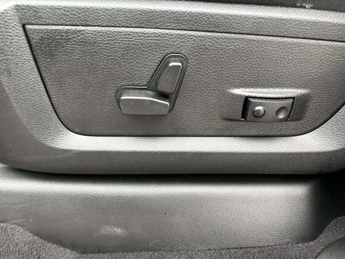 Used 2026 RAM 2500 Big Horn AWD/4WD image 23