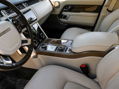 Used 2019 Land Rover Range Rover Long Wheelbase Supercharged image 14