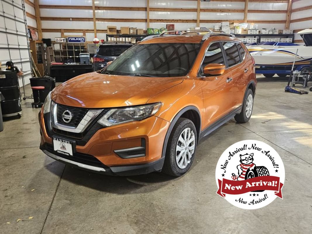 Used 2017 Nissan Rogue S w/ S Appearance Package AWD/4WD image 1