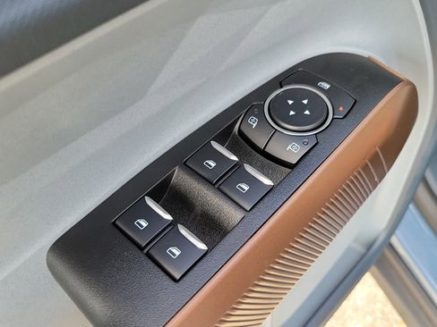 Used 2024 Ford Maverick Lariat w/ 4K Tow Package image 8