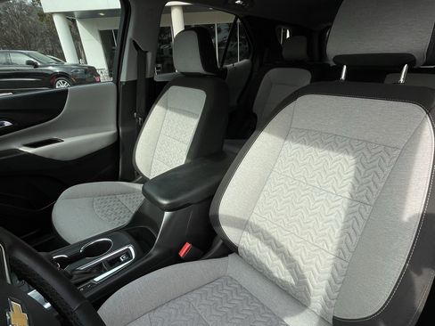 Used 2024 Chevrolet Equinox LT image 22