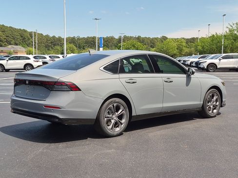 New 2026 Honda Accord EX-L image 3