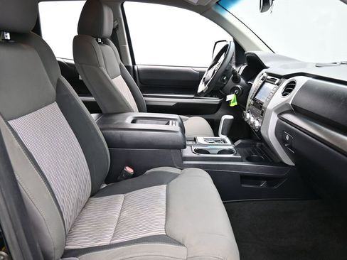 Used 2017 Toyota Tundra SR5 image 16