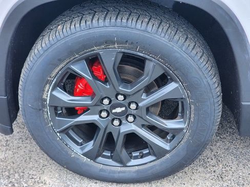 Used 2021 Chevrolet Traverse RS w/ LPO, Floor Liner Package image 18