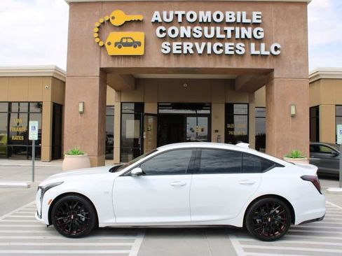 Used 2025 Cadillac CT5 Sport RWD image 5