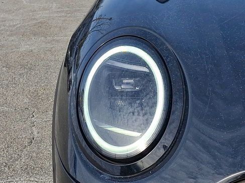 Used 2025 MINI Cooper S FWD image 9