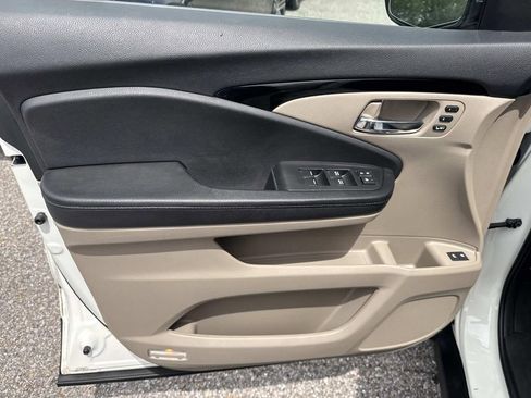 Used 2019 Honda Pilot Elite image 19