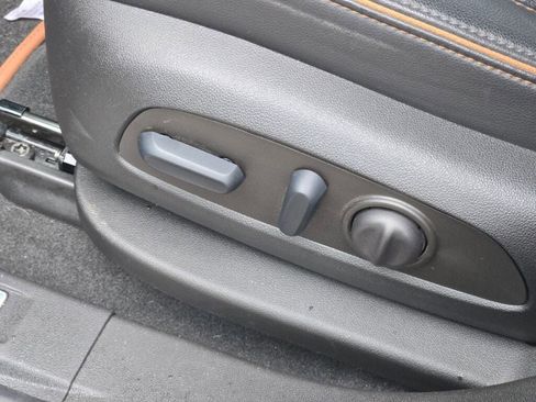 Used 2023 GMC Acadia AT4 w/ Technology Package image 27